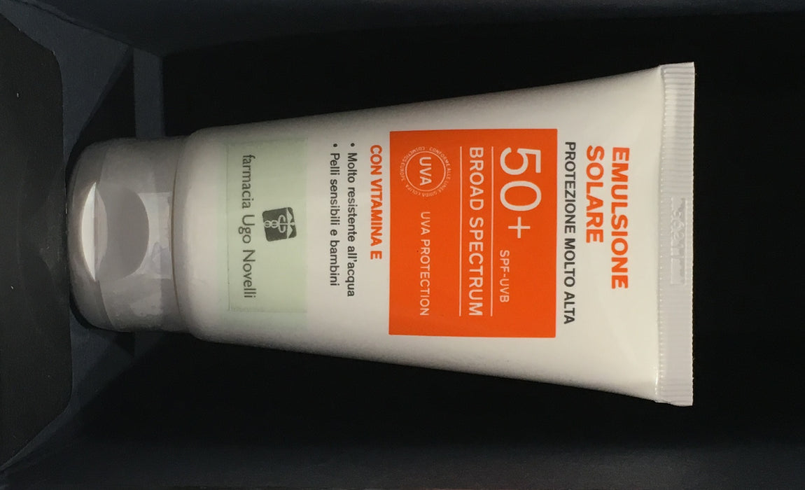 Farmacia Ugo Novelli emulsione solare protezione molto alta 50+ (50ml)
