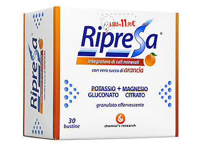 Ripresa Integratore Alimentare Di Sali Minerali Con Succo Di Arancia